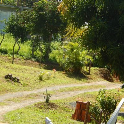 Acesso em frente a escola
